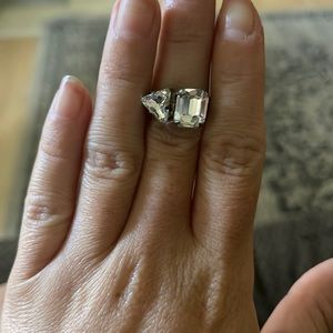 Adjustable sorrelli ring
